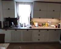 festett fehér konyhabútor
